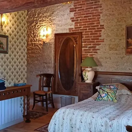Bed & Breakfast L'ecrin Des Roches 3*