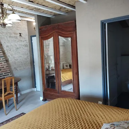 L'ecrin Des Roches فندق مبيت وإفطار 3*