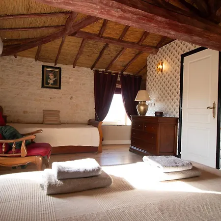 Bed & Breakfast L'ecrin Des Roches 3*