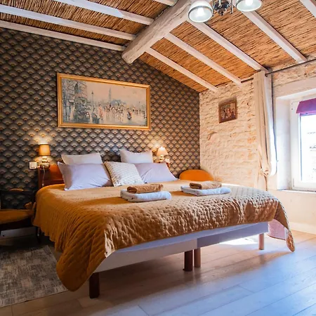 Bed & Breakfast L'ecrin Des Roches 3*