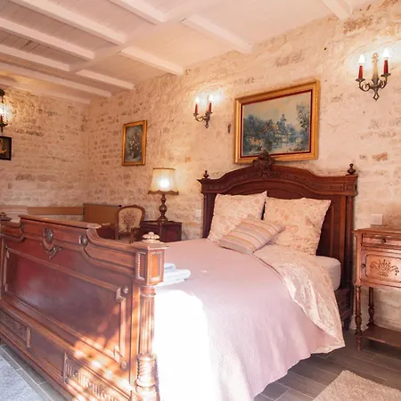 L'ecrin Des Roches 3* Le Langon
