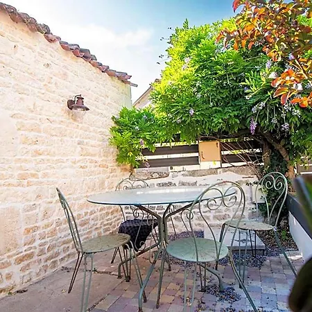 Bed & Breakfast L'ecrin Des Roches 3*