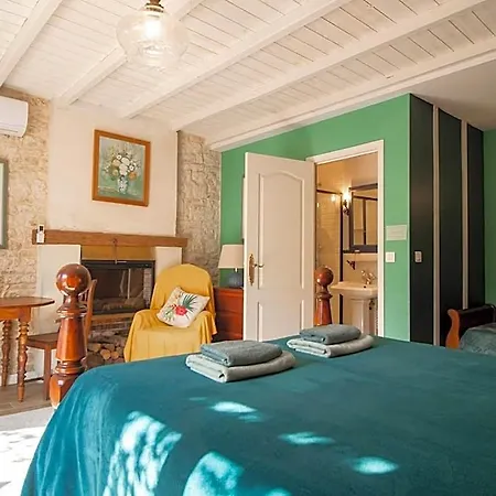 Bed & Breakfast L'ecrin Des Roches