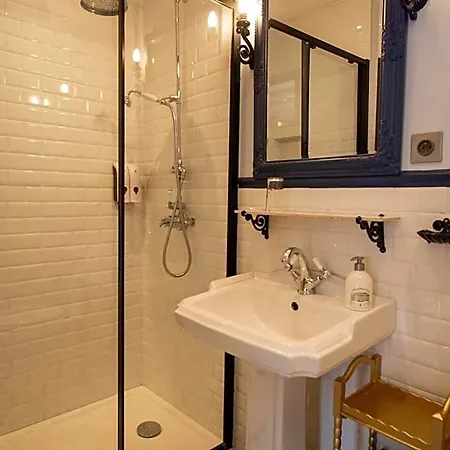 L'ecrin Des Roches Bed & Breakfast Le Langon