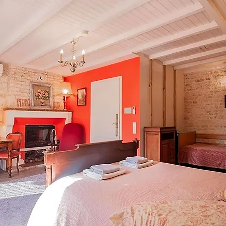 L'ecrin Des Roches Bed & Breakfast Le Langon